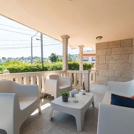 Comesana Villa *